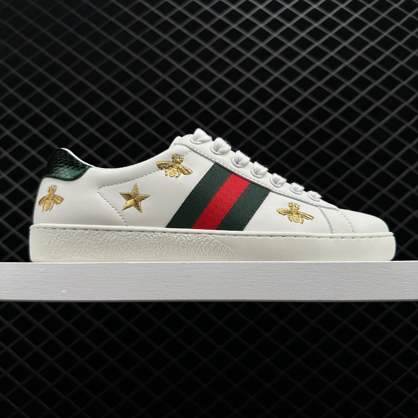 Gucci Ace Bees And Stars 386750 A38F0 9073 - Stylish Designer Sneakers