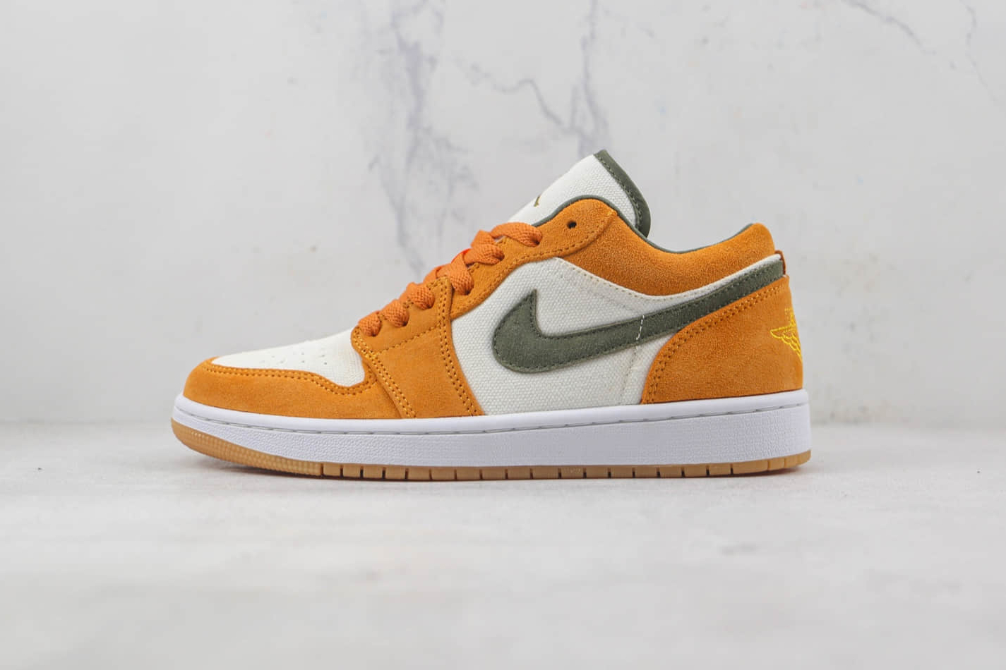 Air Jordan 1 Low SE 'Light Curry' DH6931-102: Premium Sneaker with a Distinctive Style